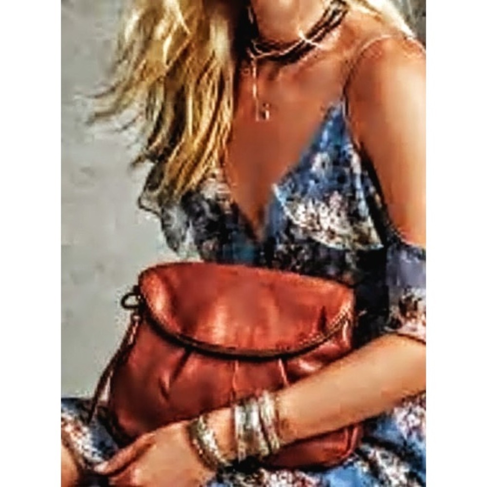 Margot New York Adelle Brandy Leather Crossbody Hobo Bag Brown Slouchy Boho Y2K